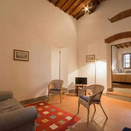 Aparthotel Borgo Bottaia 2*